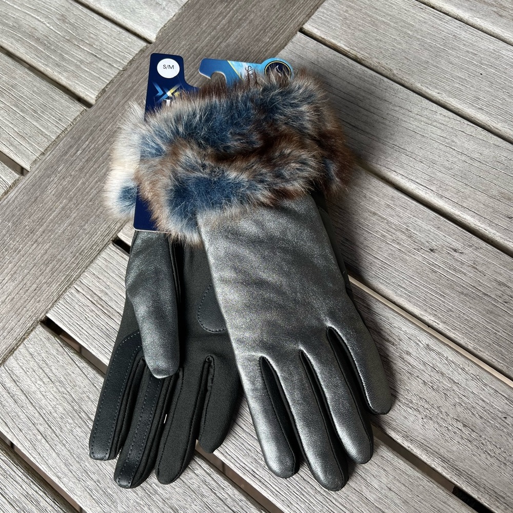 Isotoner stretch faux fur trimmed gloves